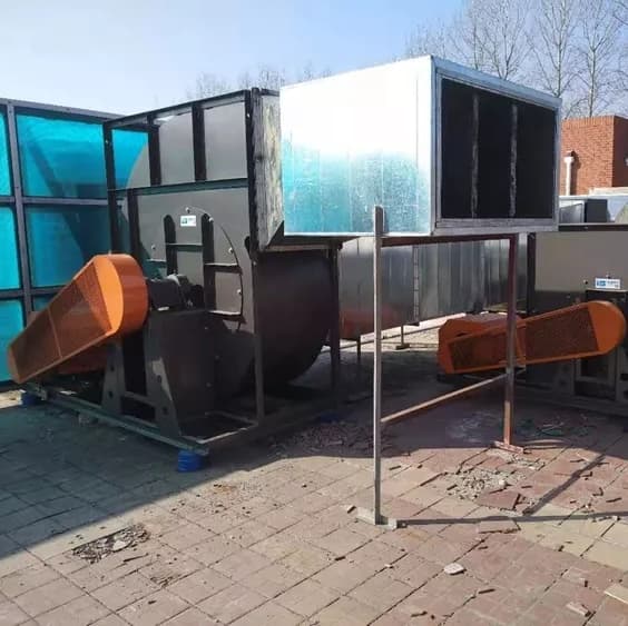 油烟净化专用风机 改造后2 油烟净化专用风机 改造后2